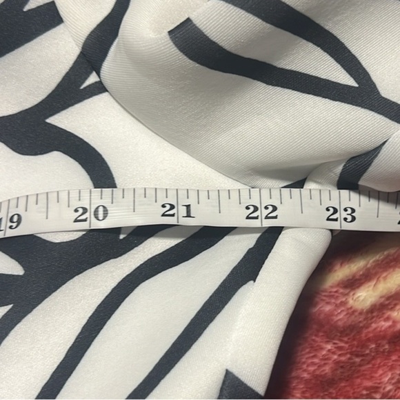 Dorinda Clark-Cole, DCC,Rose Collection, neoprene, Excellent Condition, Size 14 - Picture 12 of 16